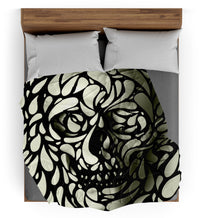 Thumbnail for Plaid Tête de Mort Design