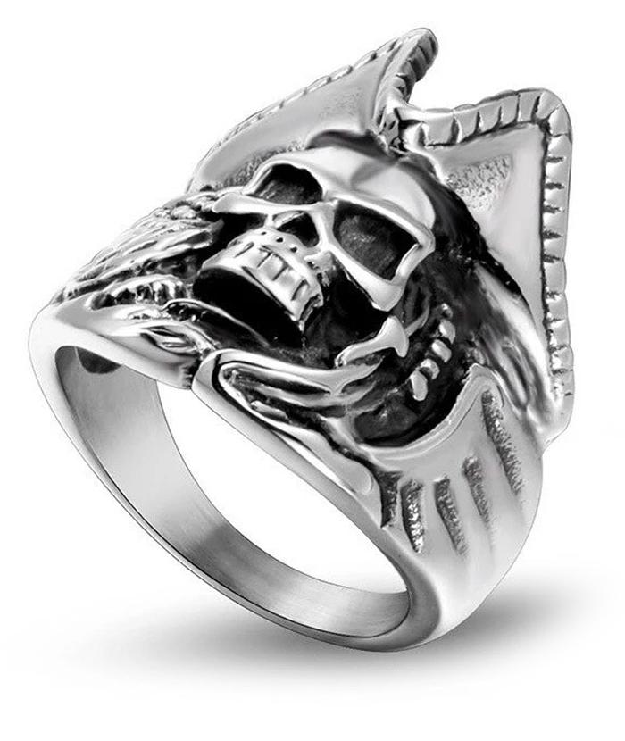 Bague Tête de Mort <br/> Pirate (Acier)