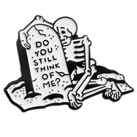 Thumbnail for Pin's Squelette Triste