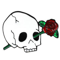 Thumbnail for Pin's Tête de Mort Fleurie