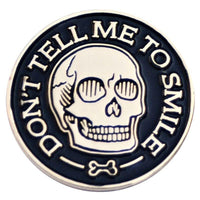 Thumbnail for Pin's Tête de Mort <br> Souriante