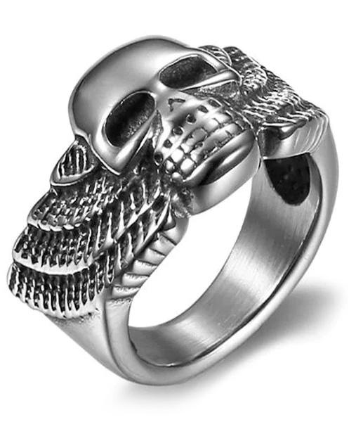 Bague Tête de Mort <br/>  Ailée (Acier)