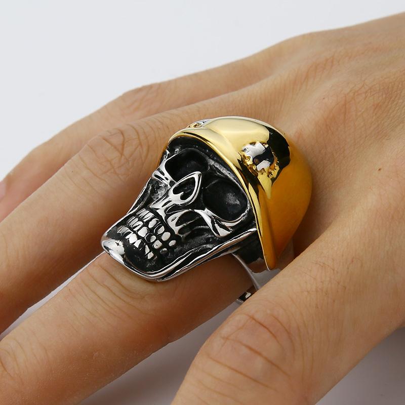 Bague Tête de Mort <br/> Casque (Acier)