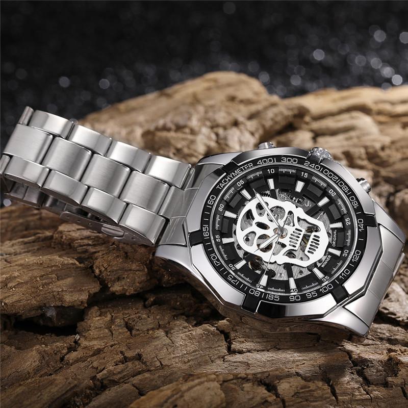 Montre Tête de Mort Luxe