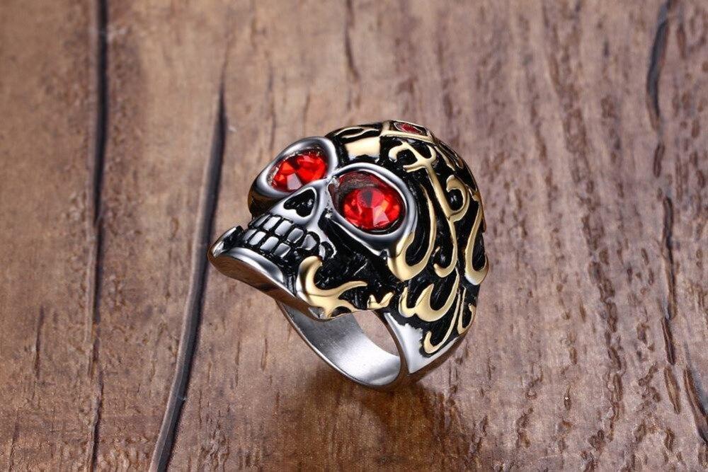 Bague Tête de Mort <br/> Yeux Rouges (Acier)