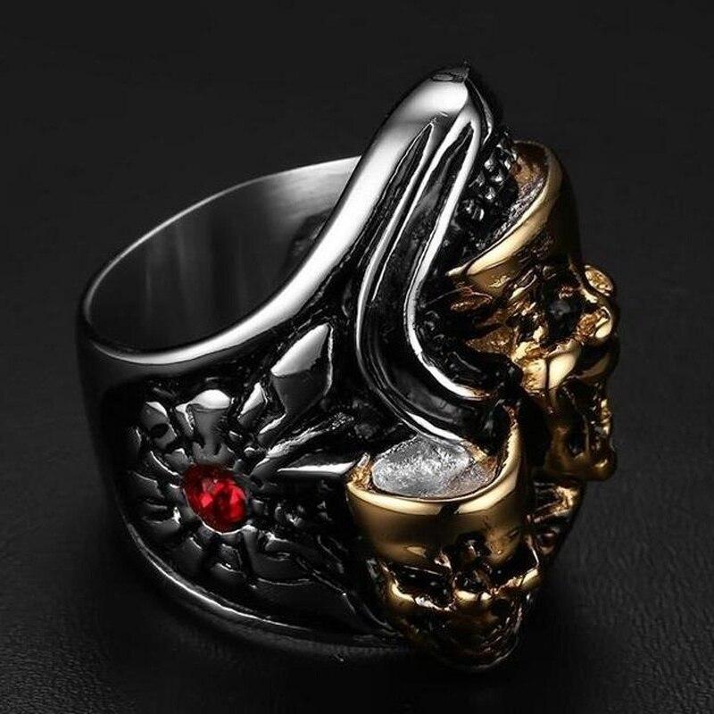 Bague Tête de Mort <br/> Or (Acier)