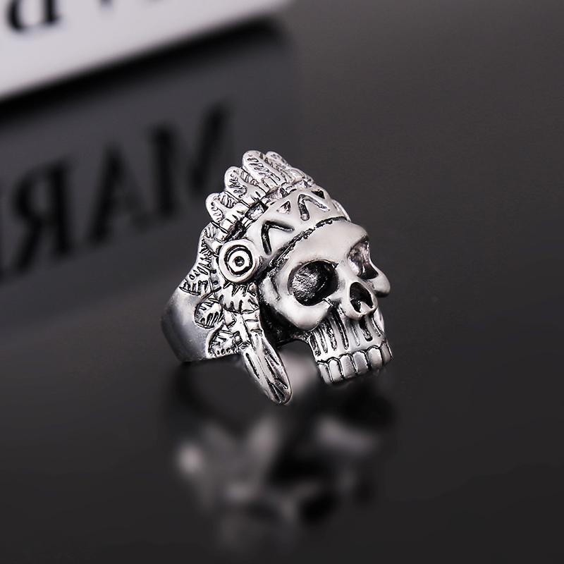 Bague Tête de Mort <br/> Indien (Acier)